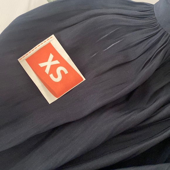 Paris Long Sleeve Blouse In Navy - Picture 6 of 8